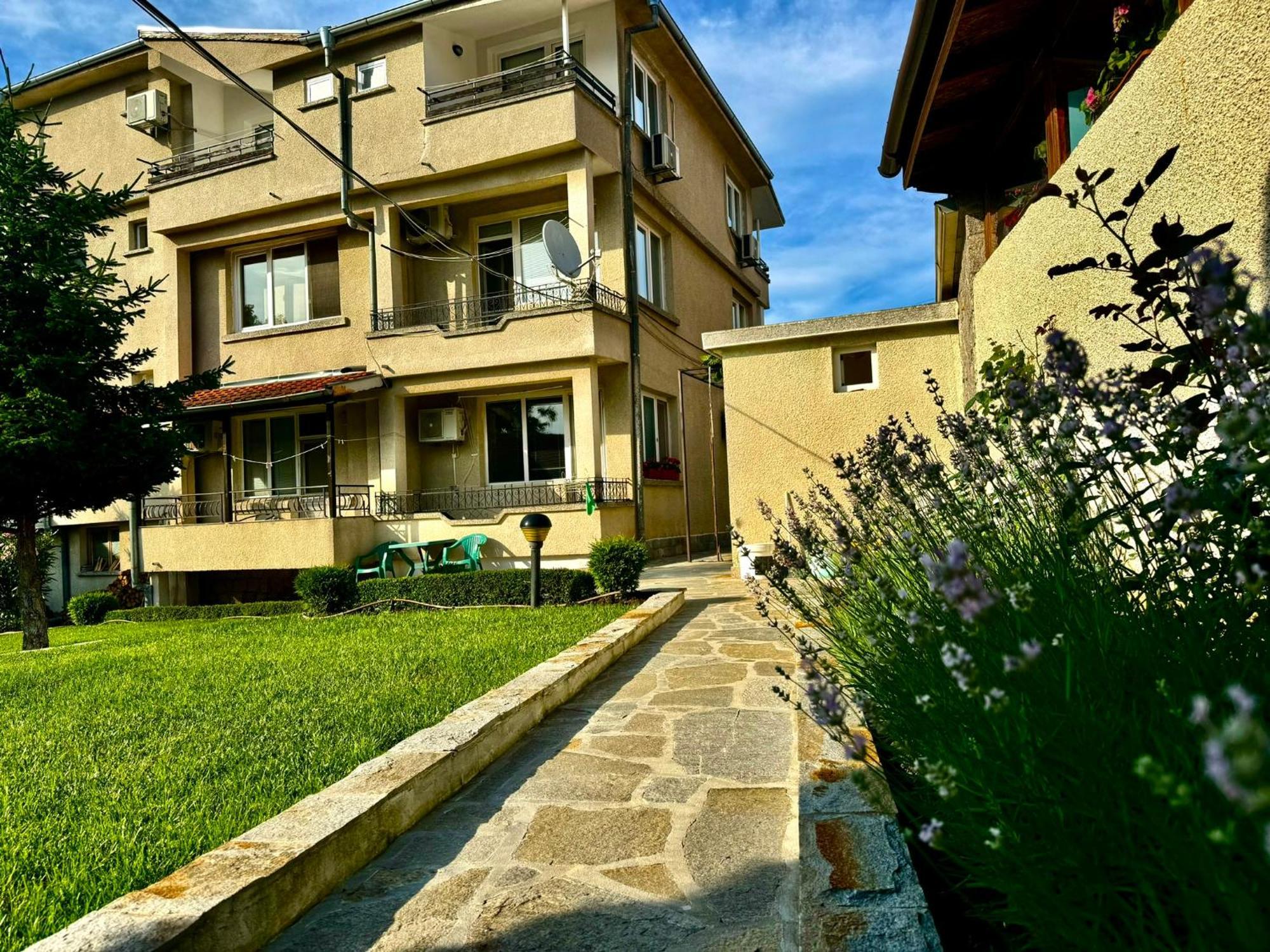 Guestrooms Stoyanovi Chernomorets Ngoại thất bức ảnh