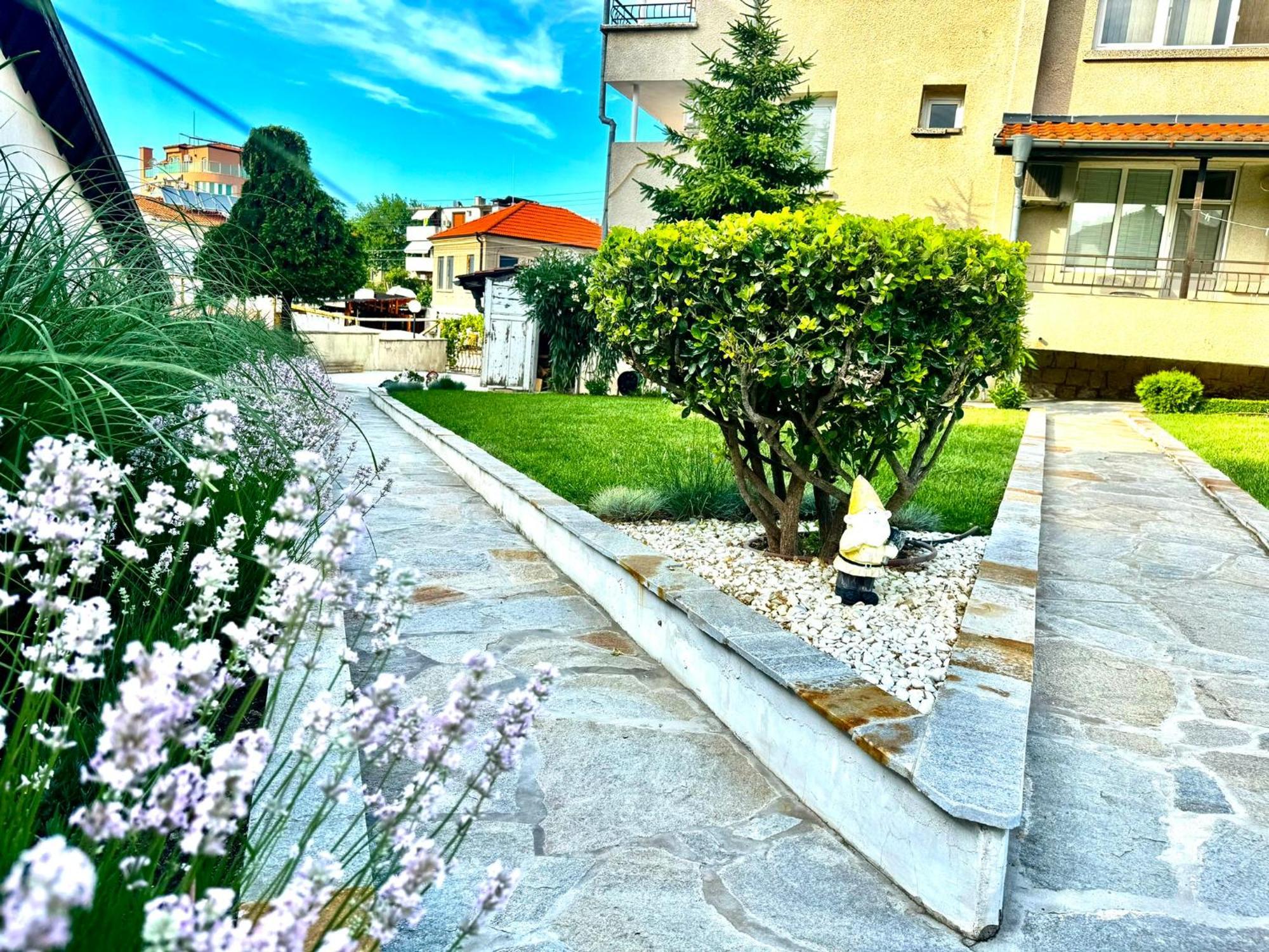 Guestrooms Stoyanovi Chernomorets Ngoại thất bức ảnh