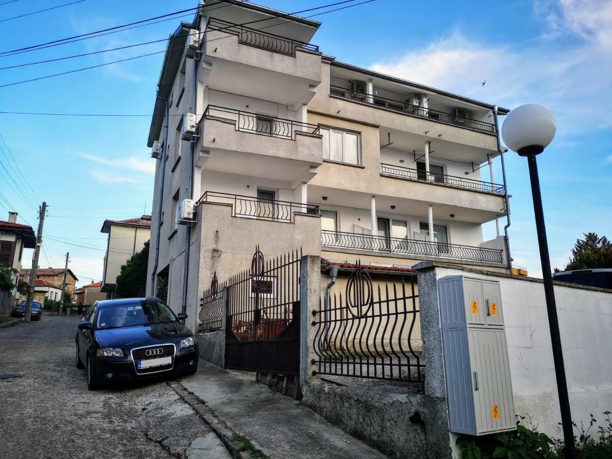 Guestrooms Stoyanovi Chernomorets Ngoại thất bức ảnh