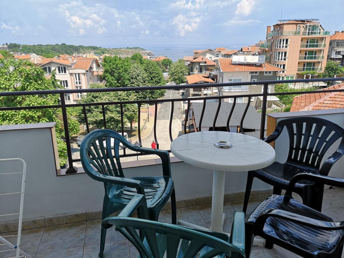 Guestrooms Stoyanovi Chernomorets Ngoại thất bức ảnh